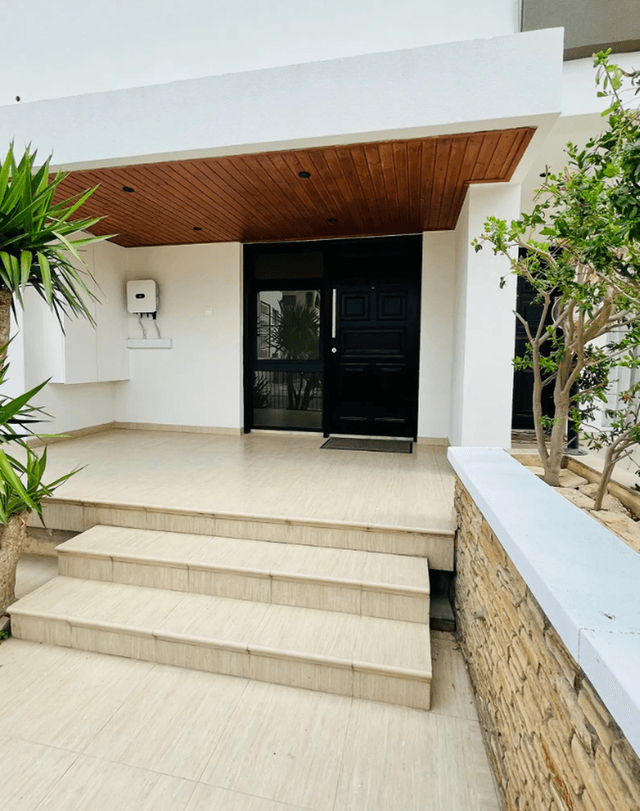 2-bedroom apartment to rent: https://www.bazaraki.com/adv/5797009_2-bedroom-apartment-to-rent (www.bazaraki.com)