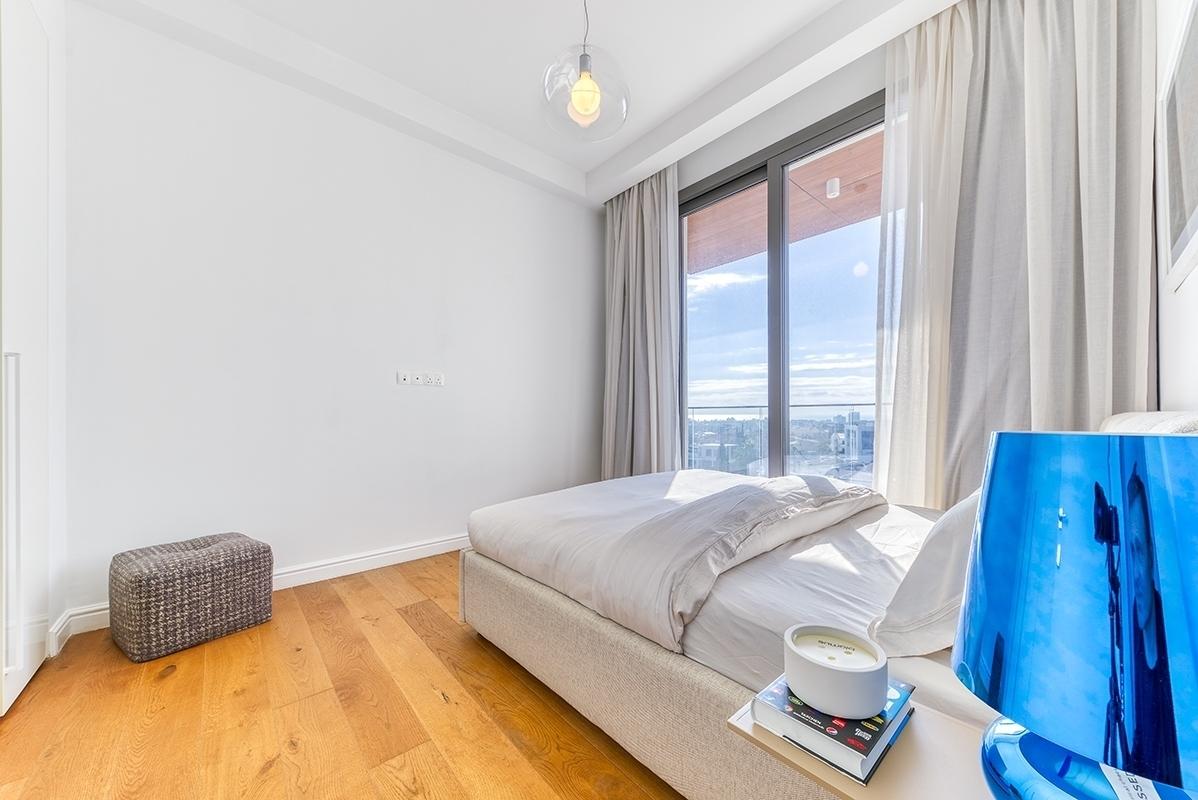 4-bedroom penthouse in Limassol №150196: https://dom.com.cy/en/catalog/rent/150196/ (dom.com.cy)