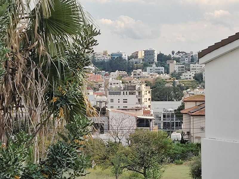 6-bedroom villa for sale: https://www.bazaraki.com/adv/5791287_6-bedroom-villa-for-sale (www.bazaraki.com)