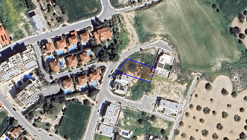 Residential land 717 m²: https://www.bazaraki.com/adv/5798493_residential-land-717-m2 (www.bazaraki.com)