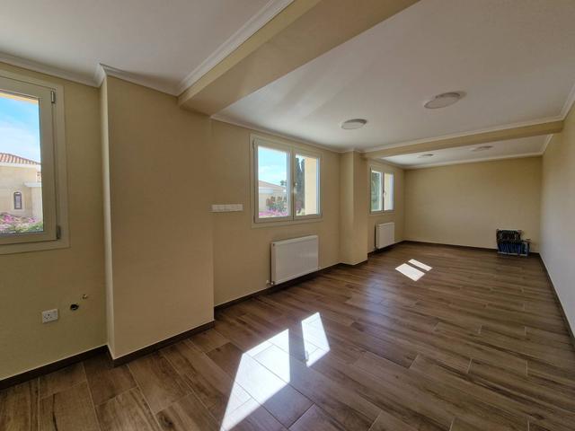 Office in Limassol №152631: https://dom.com.cy/en/catalog/rent/152631/ (dom.com.cy)