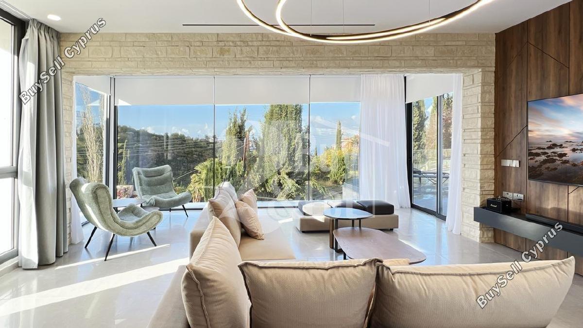 6 Bedroom Detached house for sale in Kamares Tala, Paphos: https://www.buysellcyprus.com/property-for-sale/paphos/kamares-tala/6-bed-detached-house-for-sale-kamares-tala-paphos-1779591.html (www.buysellcyprus.com)