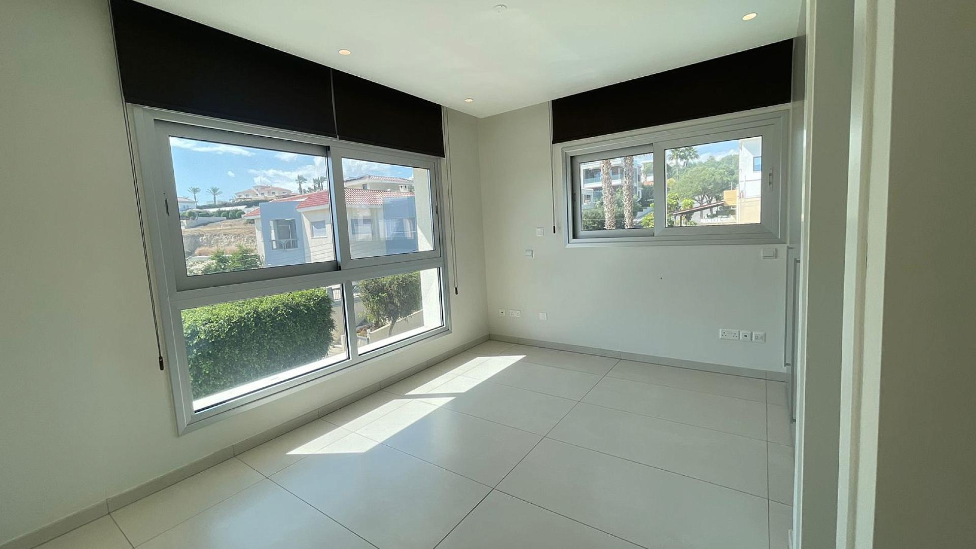 Residential building in Limassol №154081: https://dom.com.cy/en/catalog/rent/154081/ (dom.com.cy)