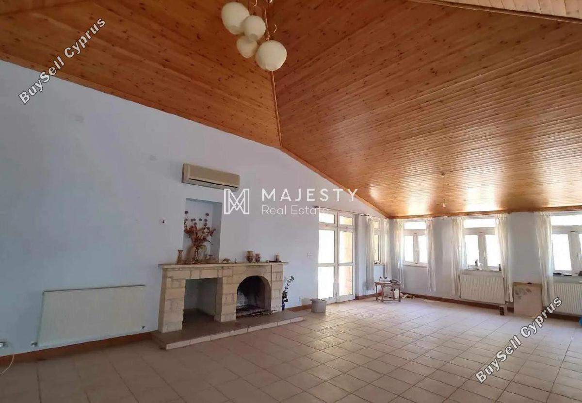4 Bedroom Town house for sale in Zakaki, Limassol: https://www.buysellcyprus.com/property-for-sale/limassol/zakaki/4-bed-town-house-for-sale-zakaki-limassol-1794290.html (www.buysellcyprus.com)