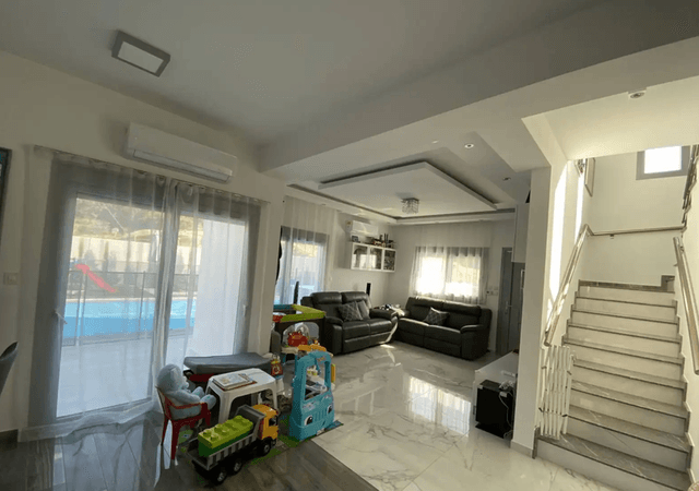 3-bedroom detached house to rent: https://www.bazaraki.com/adv/5787945_3-bedroom-detached-house-to-rent (www.bazaraki.com)