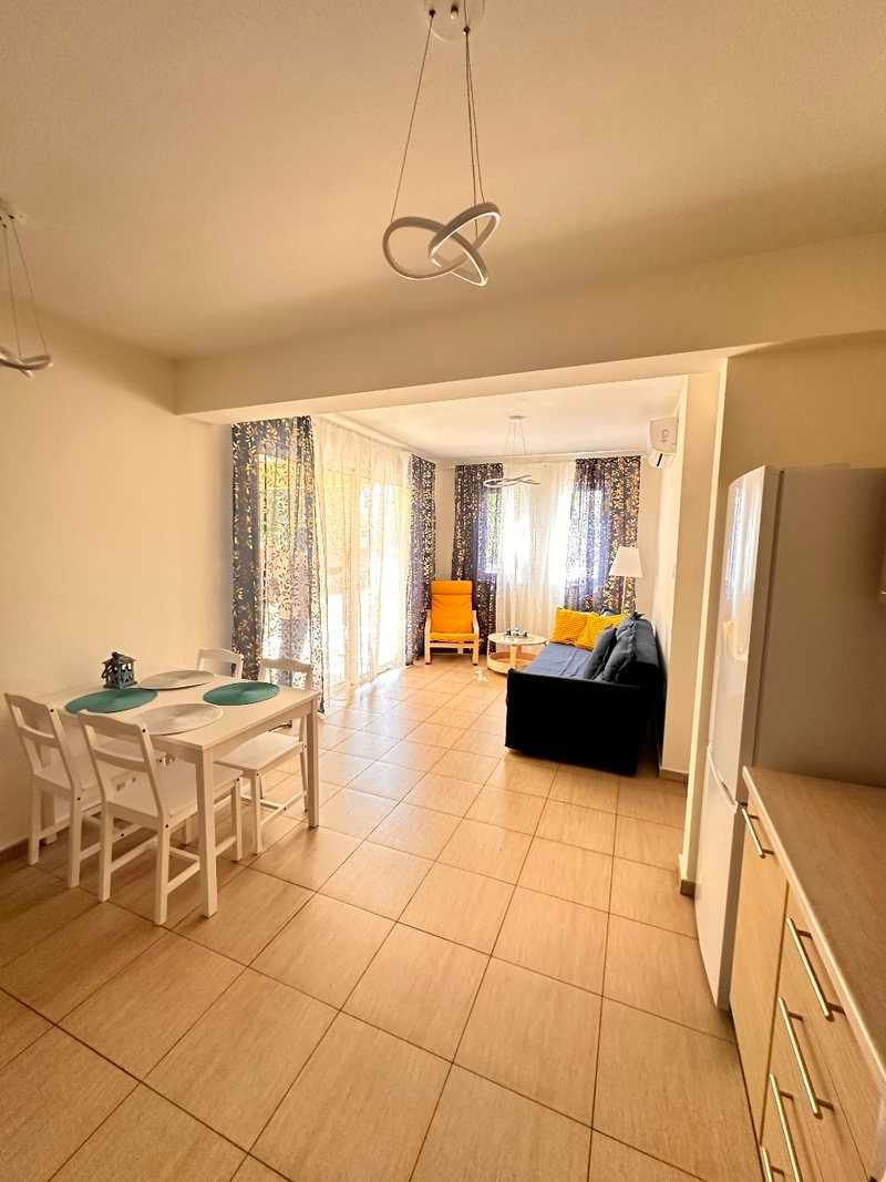 1-bedroom apartment to rent: https://www.bazaraki.com/adv/5787994_1-bedroom-apartment-to-rent (www.bazaraki.com)