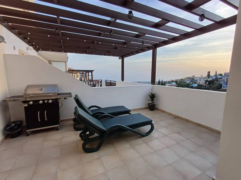 2 Bedroom Apartment for Sale in Peyia: https://www.facebook.com/marketplace/item/1039295661474611 (www.facebook.com)