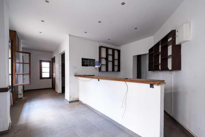 Two-storey commercial building in trypiotis, nicosia: https://www.bazaraki.com/adv/5799774_two-storey-commercial-building-in-trypiotis-nicosia (www.bazaraki.com)