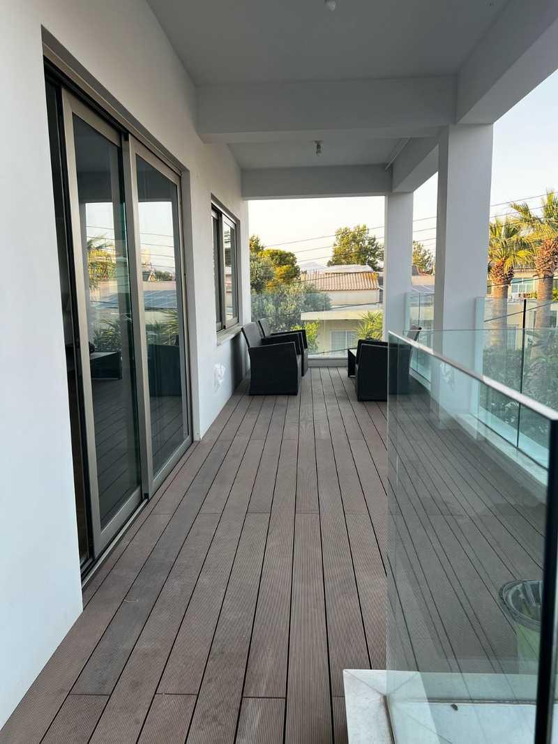 3-bedroom penthouse to rent: https://www.bazaraki.com/adv/5787125_3-bedroom-penthouse-to-rent (www.bazaraki.com)