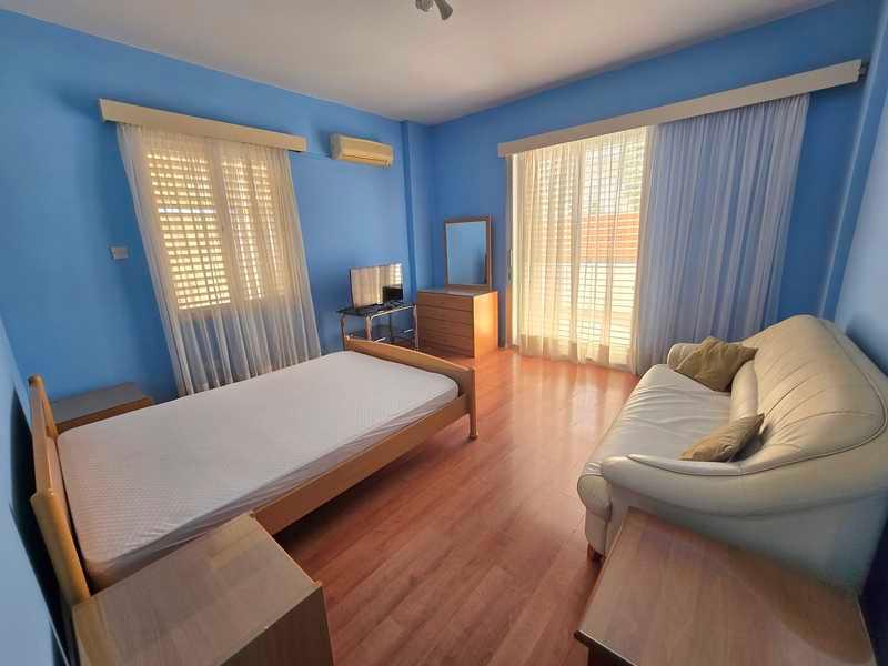 2-bedroom apartment to rent: https://www.bazaraki.com/adv/5787172_2-bedroom-apartment-to-rent (www.bazaraki.com)
