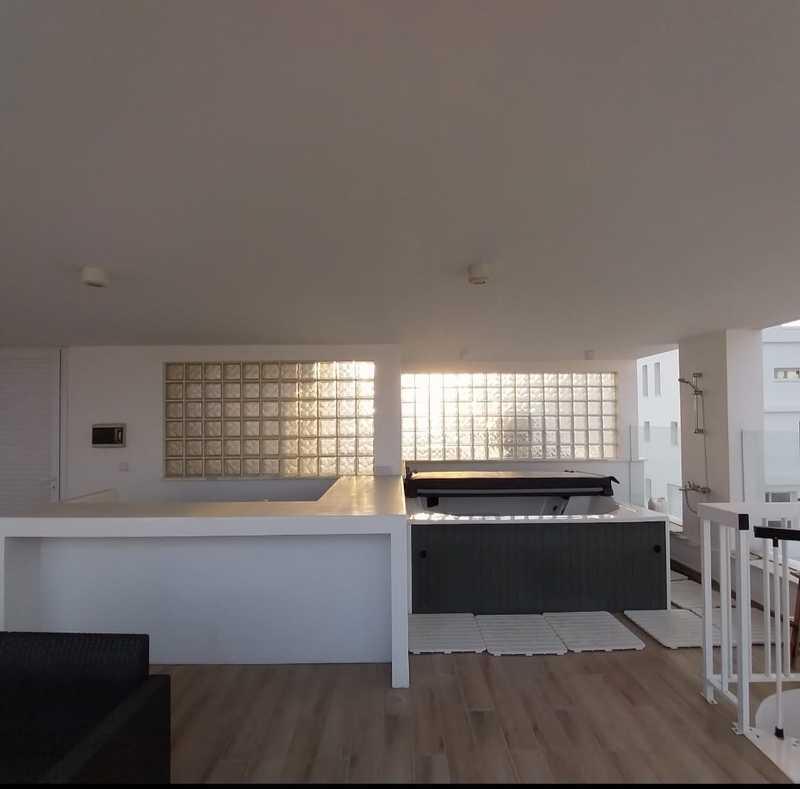 2-bedroom penthouse to rent: https://www.bazaraki.com/adv/5767445_2-bedroom-penthouse-to-rent (www.bazaraki.com)