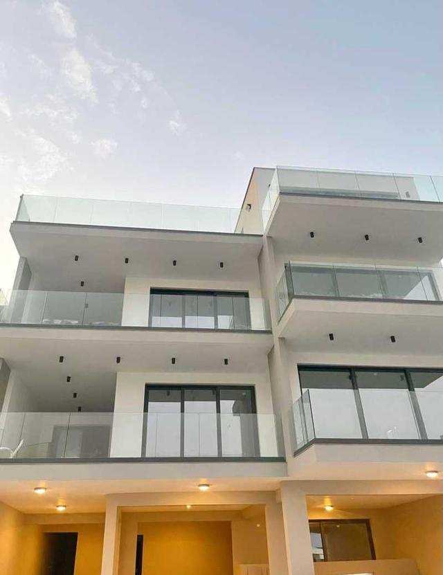 2-bedroom apartment to rent: https://www.bazaraki.com/adv/5795380_2-bedroom-apartment-to-rent (www.bazaraki.com)