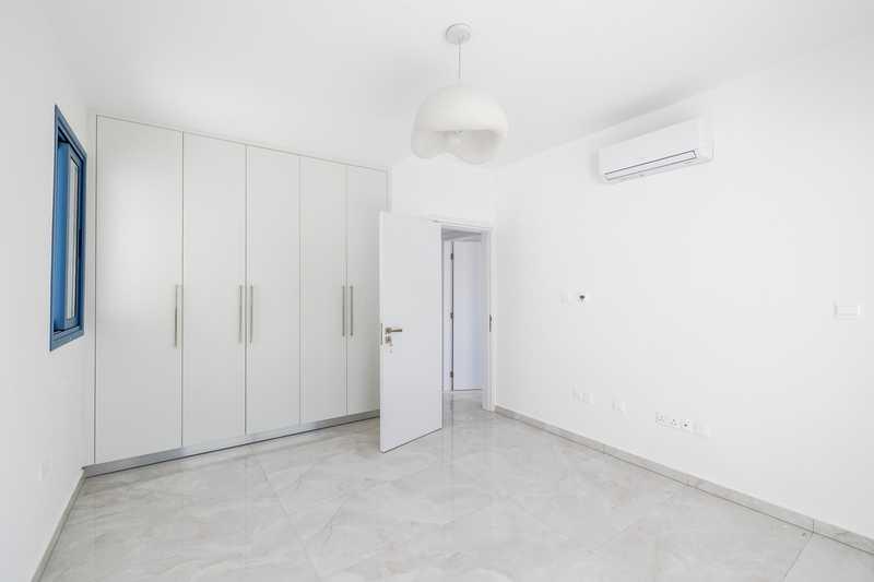 3-bedroom detached house for sale: https://www.bazaraki.com/adv/5795967_3-bedroom-detached-house-for-sale (www.bazaraki.com)