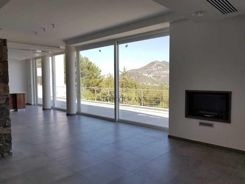 5-bedroom detached house for sale: https://www.bazaraki.com/adv/5794779_5-bedroom-detached-house-for-sale (www.bazaraki.com)