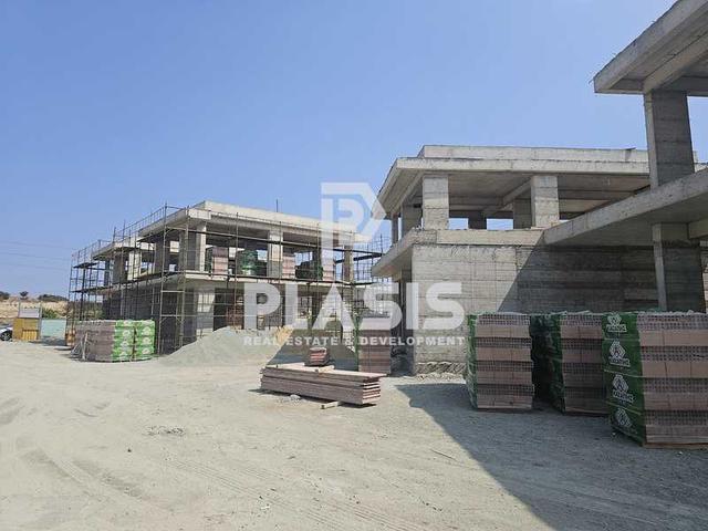 3-bedroom villa for sale: https://www.bazaraki.com/adv/5790966_3-bedroom-villa-for-sale (www.bazaraki.com)