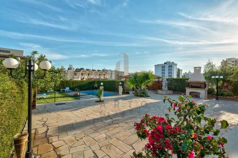  3-bedroom villa to rent: https://www.bazaraki.com/adv/5793263_3-bedroom-villa-to-rent (www.bazaraki.com)