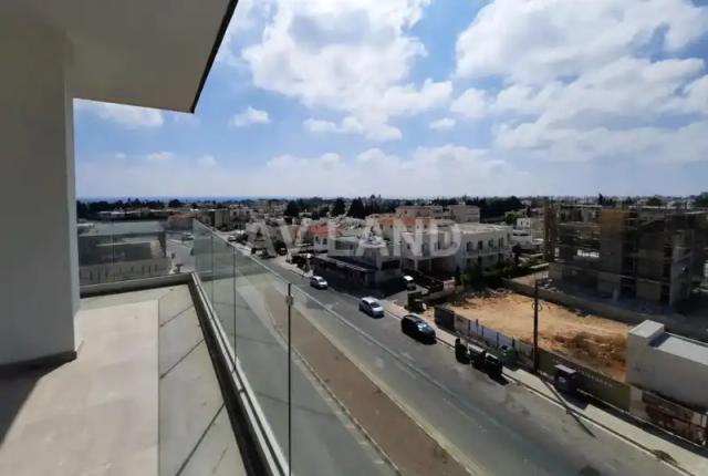 3-bedroom penthouse to rent: https://www.bazaraki.com/adv/5768081_3-bedroom-penthouse-to-rent (www.bazaraki.com)