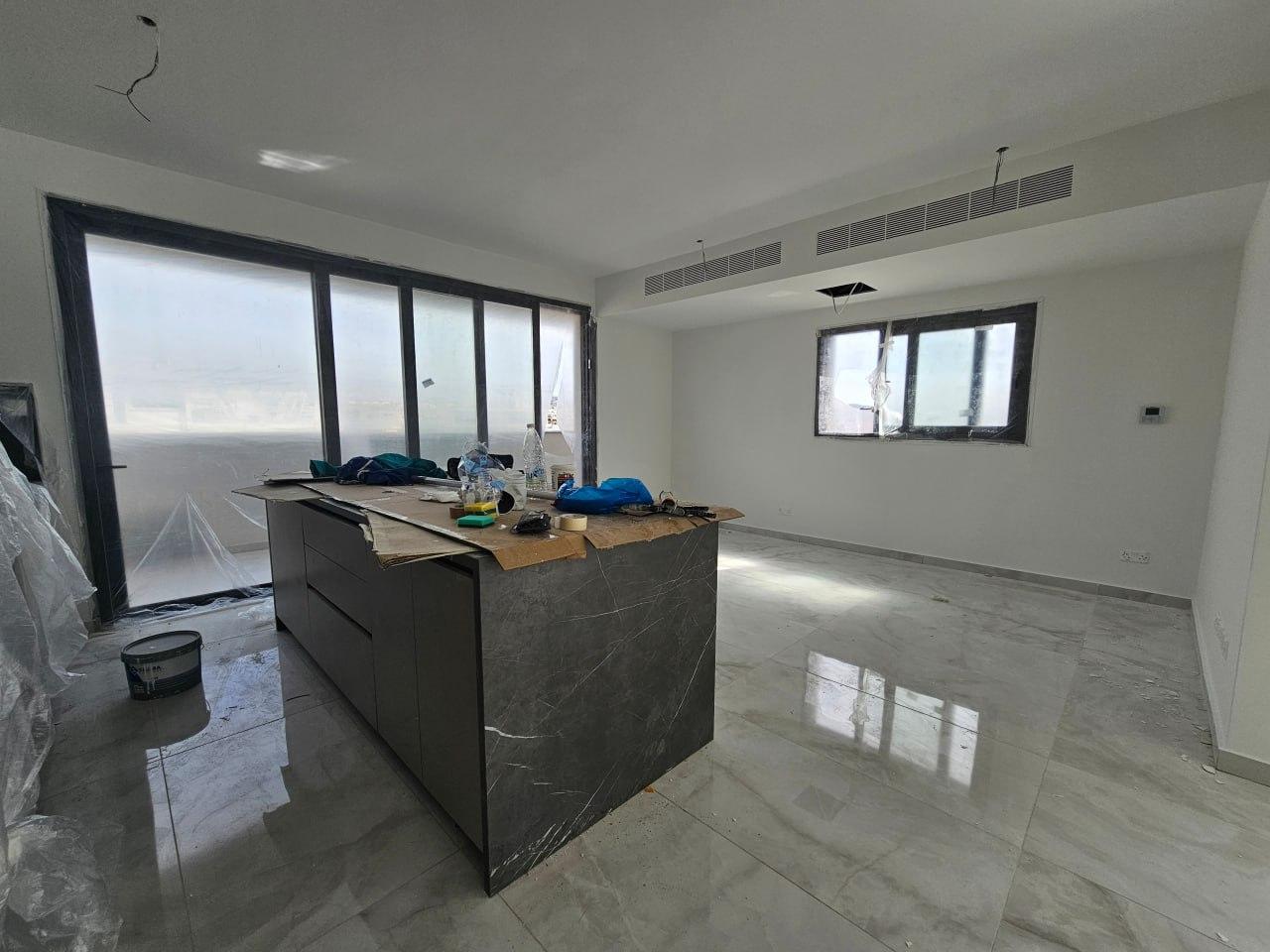 New 3-bedroom penthouse in Limassol №153683: https://dom.com.cy/en/catalog/rent/153683/ (dom.com.cy)
