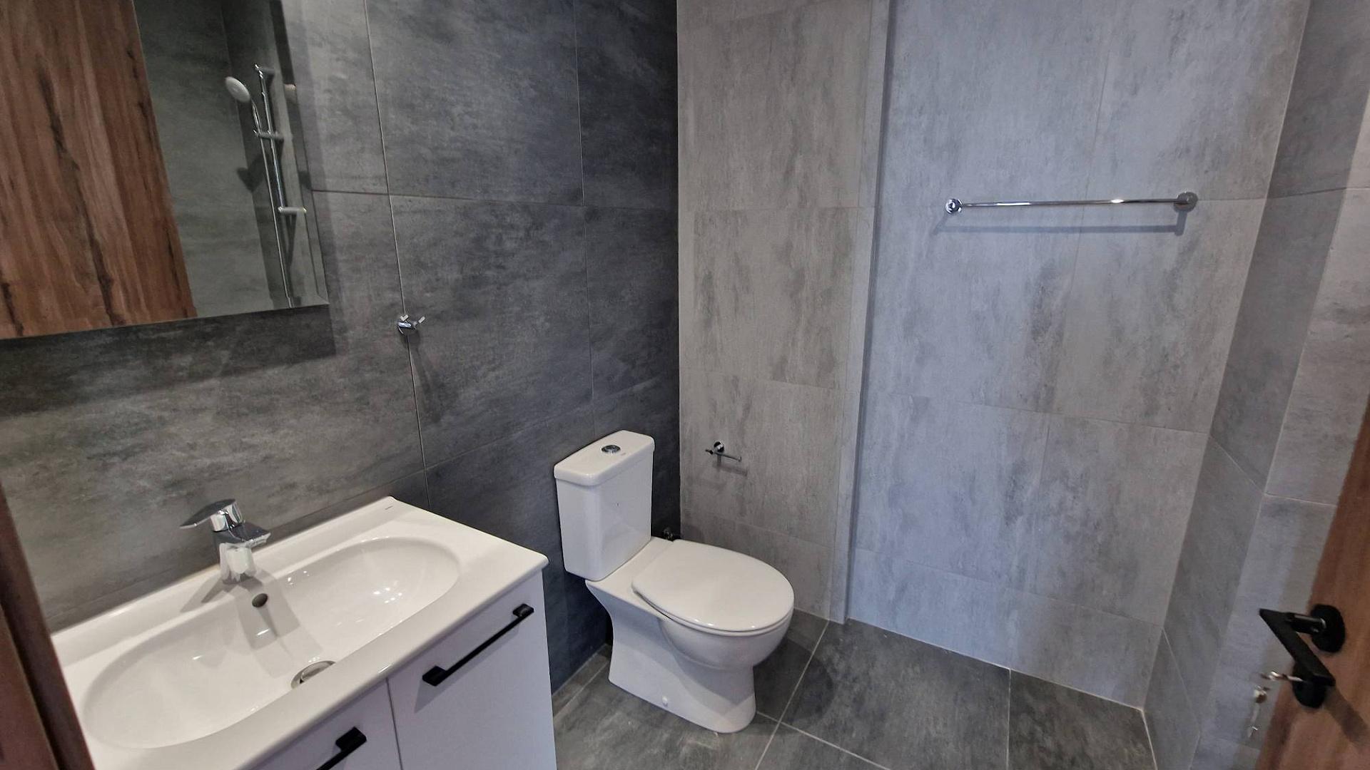 New 2-bedroom flat in Larnaca № 153916: https://dom.com.cy/en/catalog/sale/153916/ (dom.com.cy)