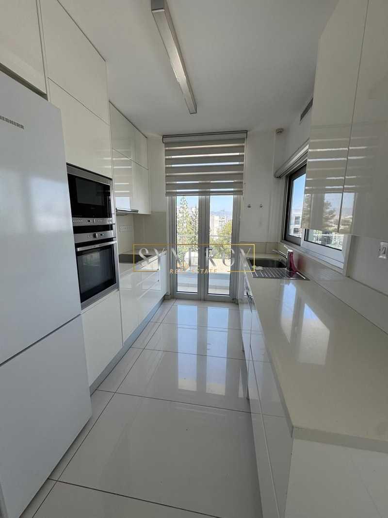 3-bedroom apartment to rent: https://www.bazaraki.com/adv/5791419_3-bedroom-apartment-to-rent (www.bazaraki.com)