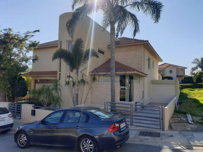 4-bedroom detached house for sale: https://www.bazaraki.com/adv/5791622_4-bedroom-detached-house-for-sale (www.bazaraki.com)