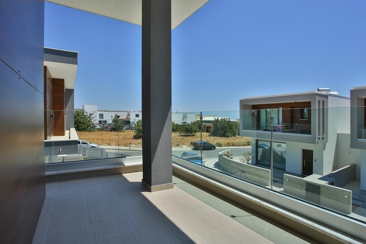 New 3-bedroom house in Paphos № 153080: https://dom.com.cy/en/catalog/sale/153080/ (dom.com.cy)