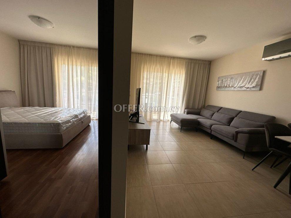 1 Bed Apartment for sale in Agia Filaxi, Limassol: https://www.offer.com.cy/en/1-bed-apartment-for-sale-in-agia-filaxi-limassol/21-816733/ (www.offer.com.cy)