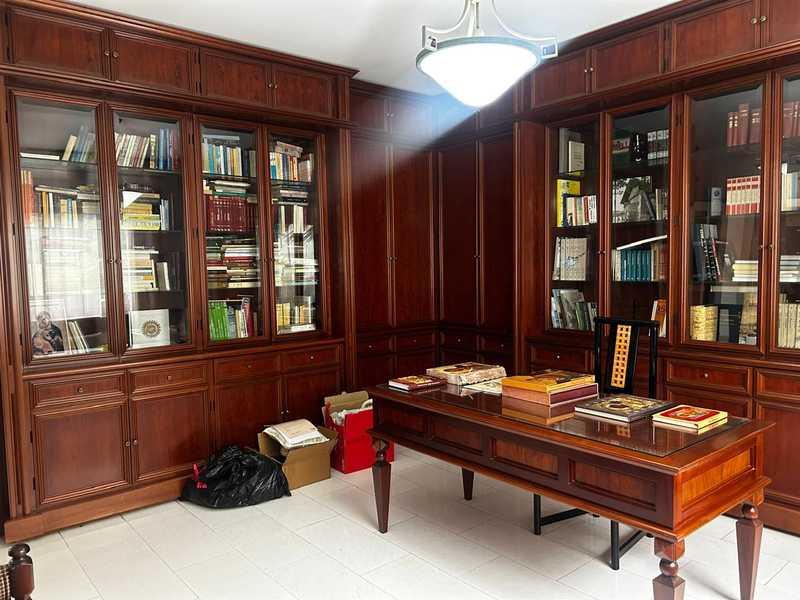 6-bedroom detached house for sale: https://www.bazaraki.com/adv/5797387_6-bedroom-detached-house-for-sale (www.bazaraki.com)