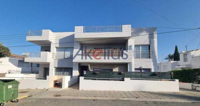 2-bedroom apartment to rent: https://www.bazaraki.com/adv/5786929_2-bedroom-apartment-to-rent (www.bazaraki.com)