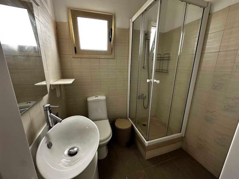 4-bedroom maisonette to rent: https://www.bazaraki.com/adv/5796481_4-bedroom-maisonette-to-rent (www.bazaraki.com)