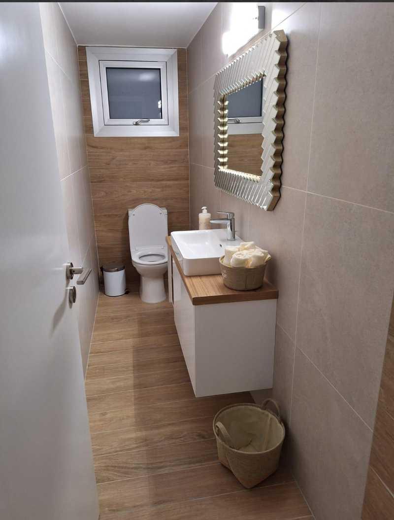 3-bedroom apartment to rent: https://www.bazaraki.com/adv/5795495_3-bedroom-apartment-to-rent (www.bazaraki.com)