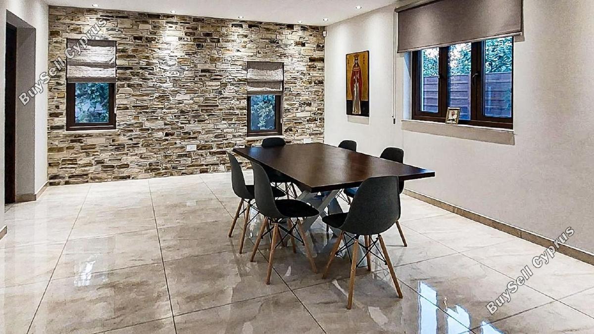 4 Bedroom Detached house to rent in Aradippou, Larnaca: https://www.buysellcyprus.com/property-for-rent/larnaca/aradippou/4-bed-detached-house-to-rent-aradippou-larnaca-1796741.html (www.buysellcyprus.com)