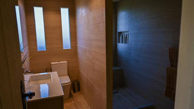6-bedroom villa in Larnaca № 153177: https://dom.com.cy/en/catalog/sale/153177/ (dom.com.cy)