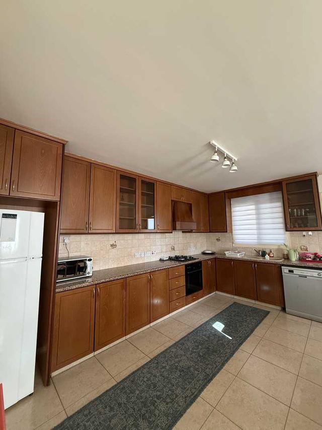 3-bedroom semi-detached to rent: https://www.bazaraki.com/adv/5787633_3-bedroom-semi-detached-to-rent (www.bazaraki.com)
