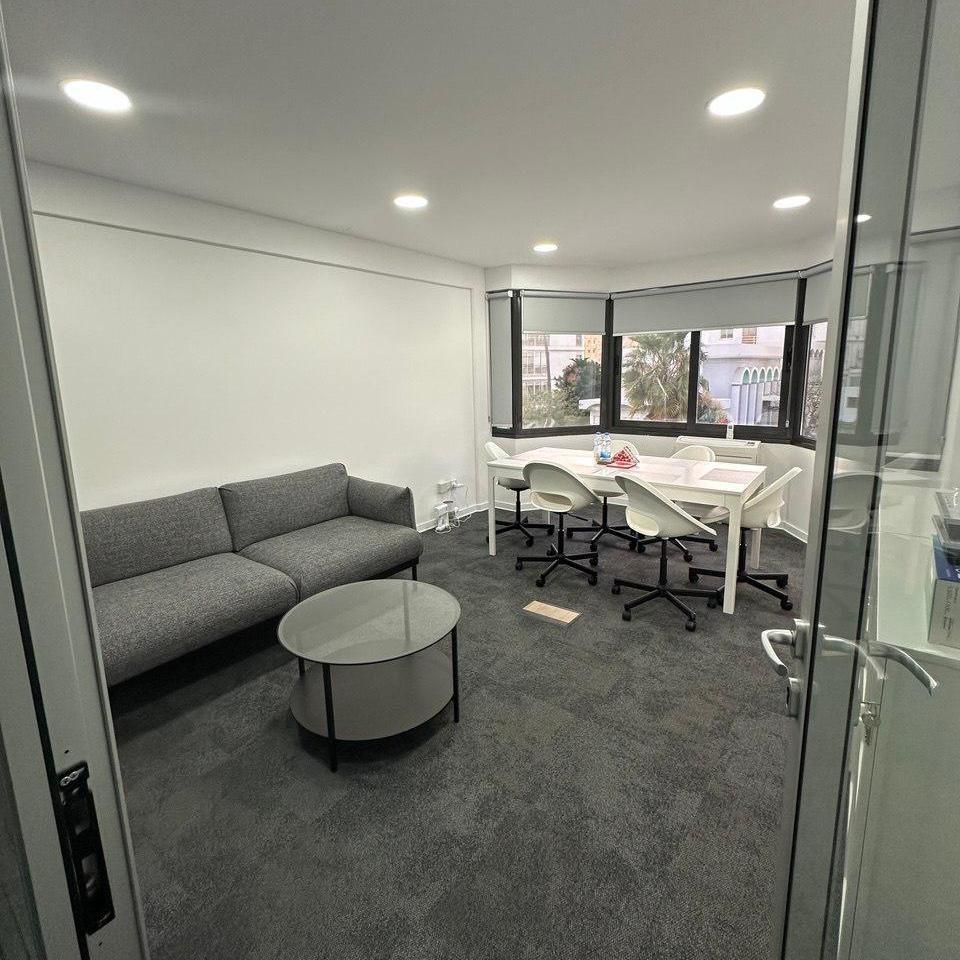 Office in Limassol №152925: https://dom.com.cy/en/catalog/rent/152925/ (dom.com.cy)