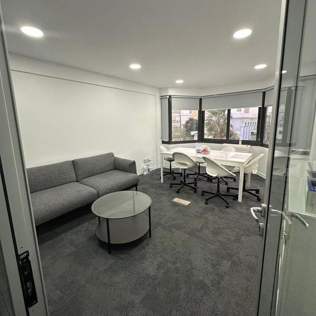 Office in Limassol №152925: https://dom.com.cy/en/catalog/rent/152925/ (dom.com.cy)