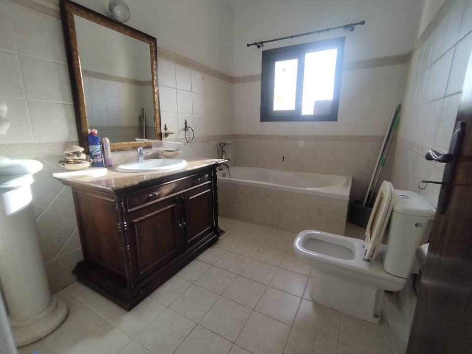 2 BEDROOM GROUND FLOOR FLAT FOR RENT MONAGRI: https://www.facebook.com/marketplace/item/3956256164690285 (www.facebook.com)