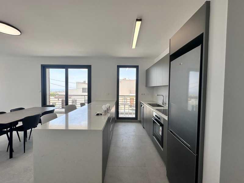 3-bedroom apartment to rent: https://www.bazaraki.com/adv/5786954_3-bedroom-apartment-to-rent (www.bazaraki.com)
