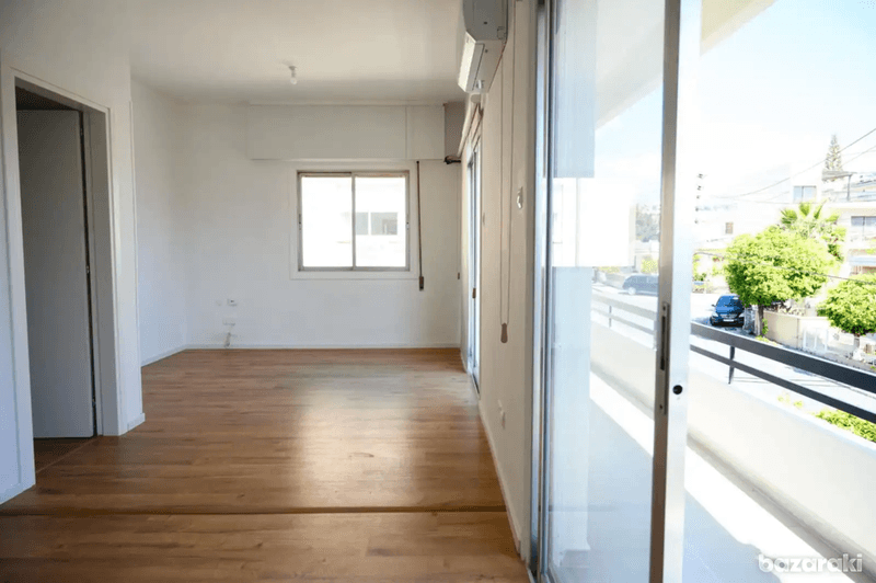 2-bedroom apartment to rent: https://www.bazaraki.com/adv/5798555_2-bedroom-apartment-to-rent (www.bazaraki.com)