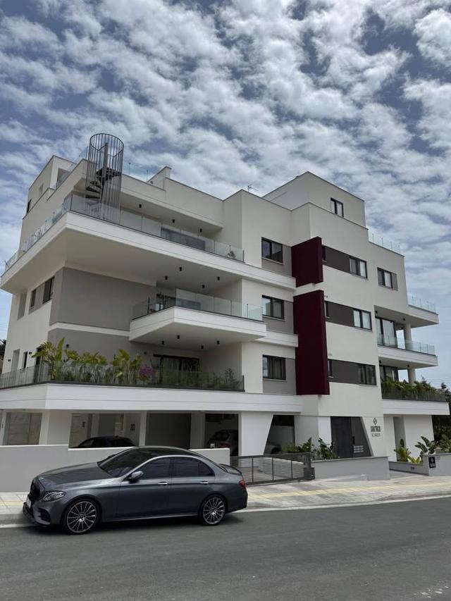 2 bedroom apartment for rent in Agia Fyla: https://www.facebook.com/marketplace/item/998577562345451 (www.facebook.com)