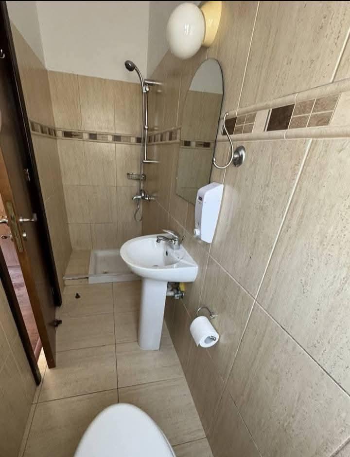 FOR SALE
Modern 2-Bedroom Home in Meneou, Larnaca: https://www.facebook.com/marketplace/item/2239462203155263 (www.facebook.com)