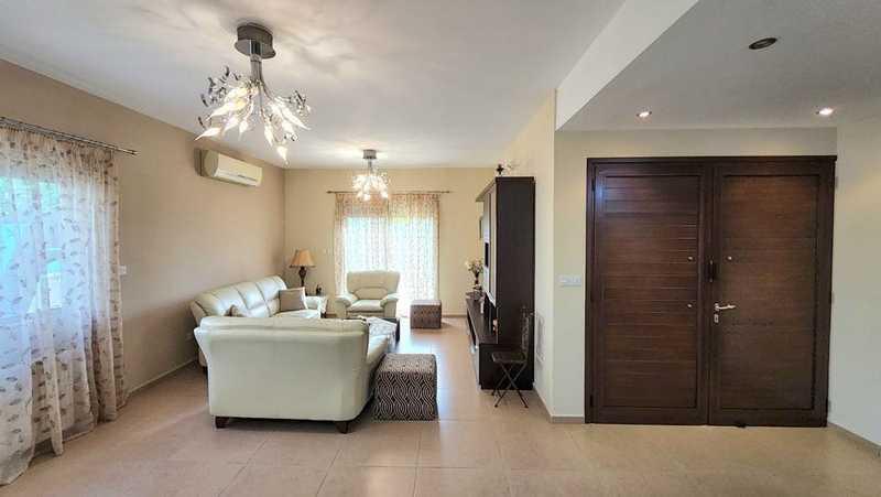 4-bedroom detached house for sale: https://www.bazaraki.com/adv/5797770_4-bedroom-detached-house-for-sale (www.bazaraki.com)