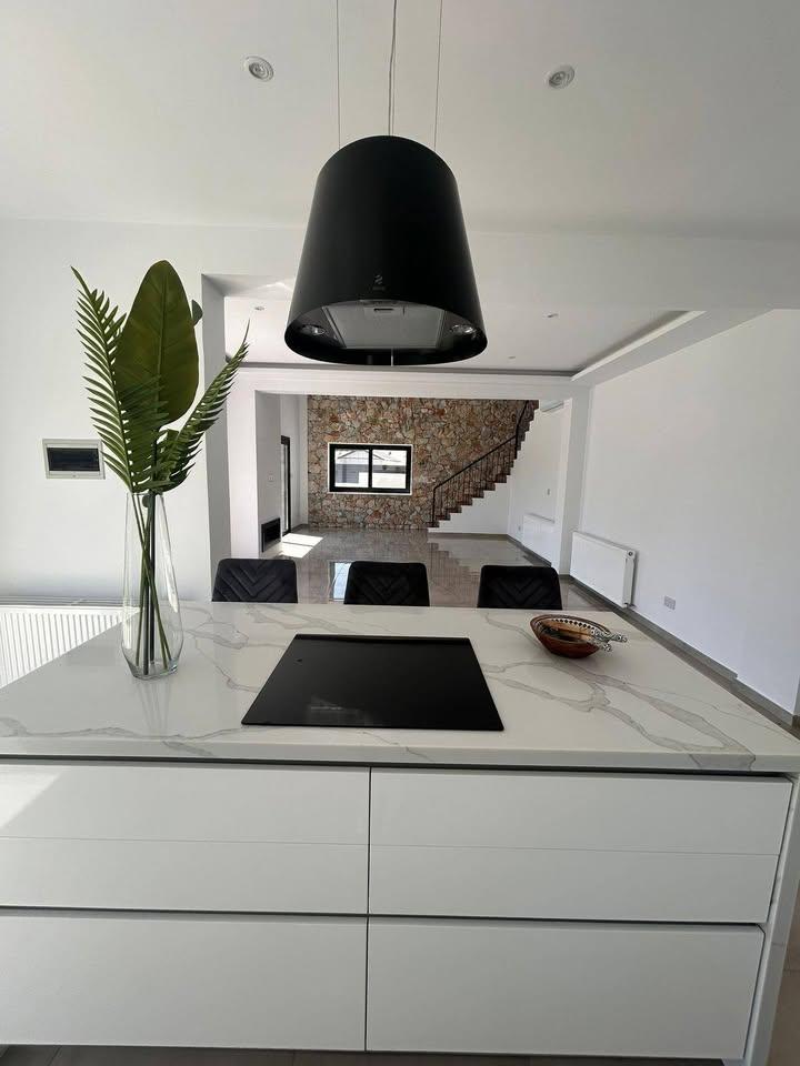 3 bedroom detached house in Episkopi: https://www.facebook.com/marketplace/item/1774697746734035 (www.facebook.com)