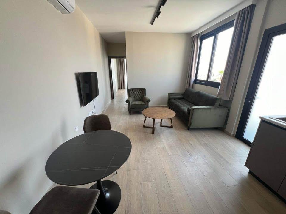 One bedroom apartment for rent: https://www.facebook.com/marketplace/item/2087144325116860 (www.facebook.com)