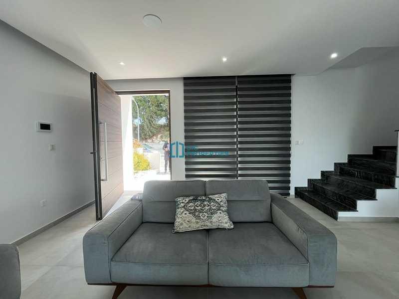 3-bedroom villa to rent: https://www.bazaraki.com/adv/5789012_3-bedroom-villa-to-rent (www.bazaraki.com)
