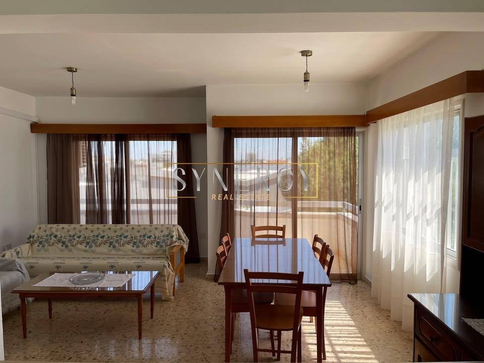 3 beds 1 bath Flat/apartment: https://www.facebook.com/marketplace/item/1659376661364362 (www.facebook.com)