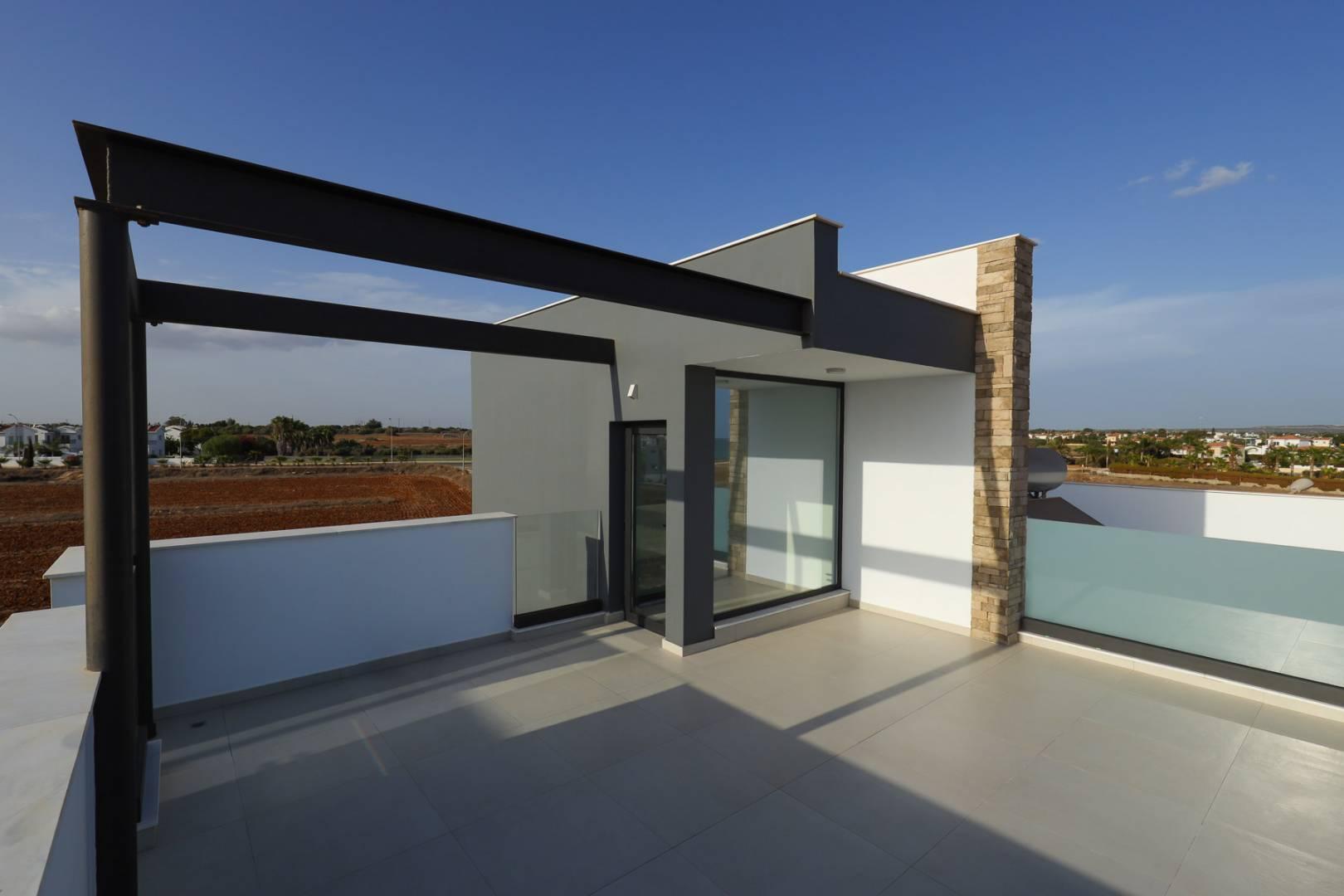New 5-bedroom villa in Famagusta № 152193: https://dom.com.cy/en/catalog/sale/152193/ (dom.com.cy)