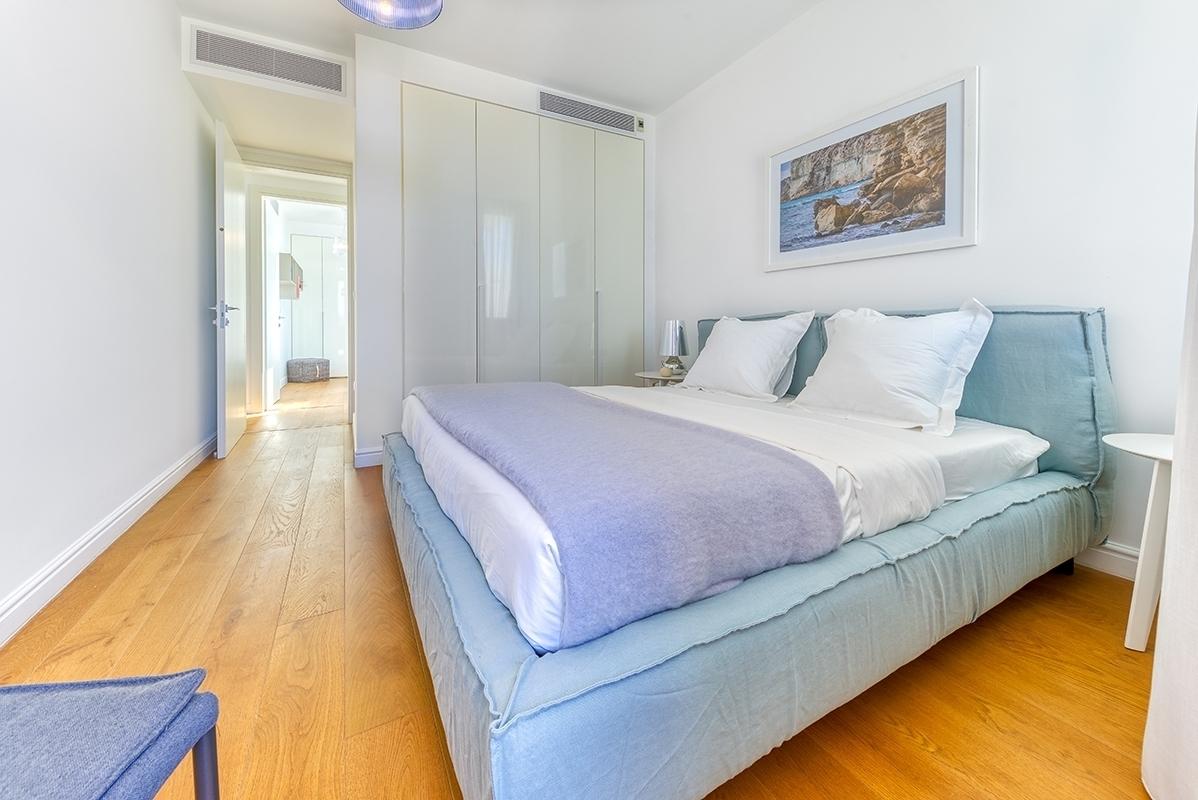 4-bedroom penthouse in Limassol №150196: https://dom.com.cy/en/catalog/rent/150196/ (dom.com.cy)