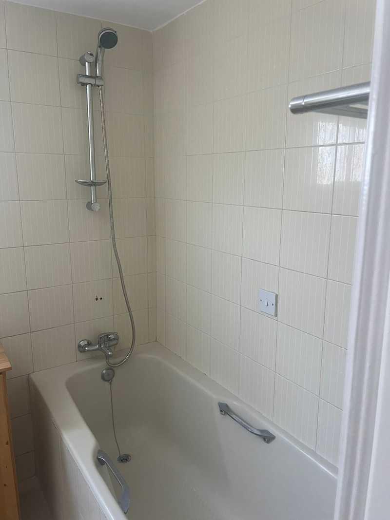 2-bedroom apartment to rent: https://www.bazaraki.com/adv/5790530_2-bedroom-apartment-to-rent (www.bazaraki.com)