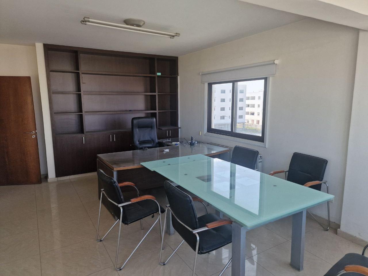 Office in Larnaca №154227: https://dom.com.cy/en/catalog/rent/154227/ (dom.com.cy)